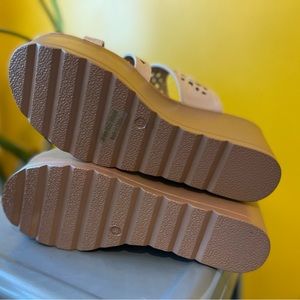 Pazzle nude platform sandal